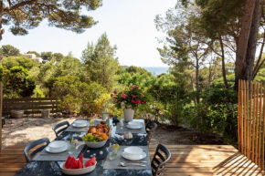 Le Pinédou, mobil-home niché sous les pins avec jolie vue mer